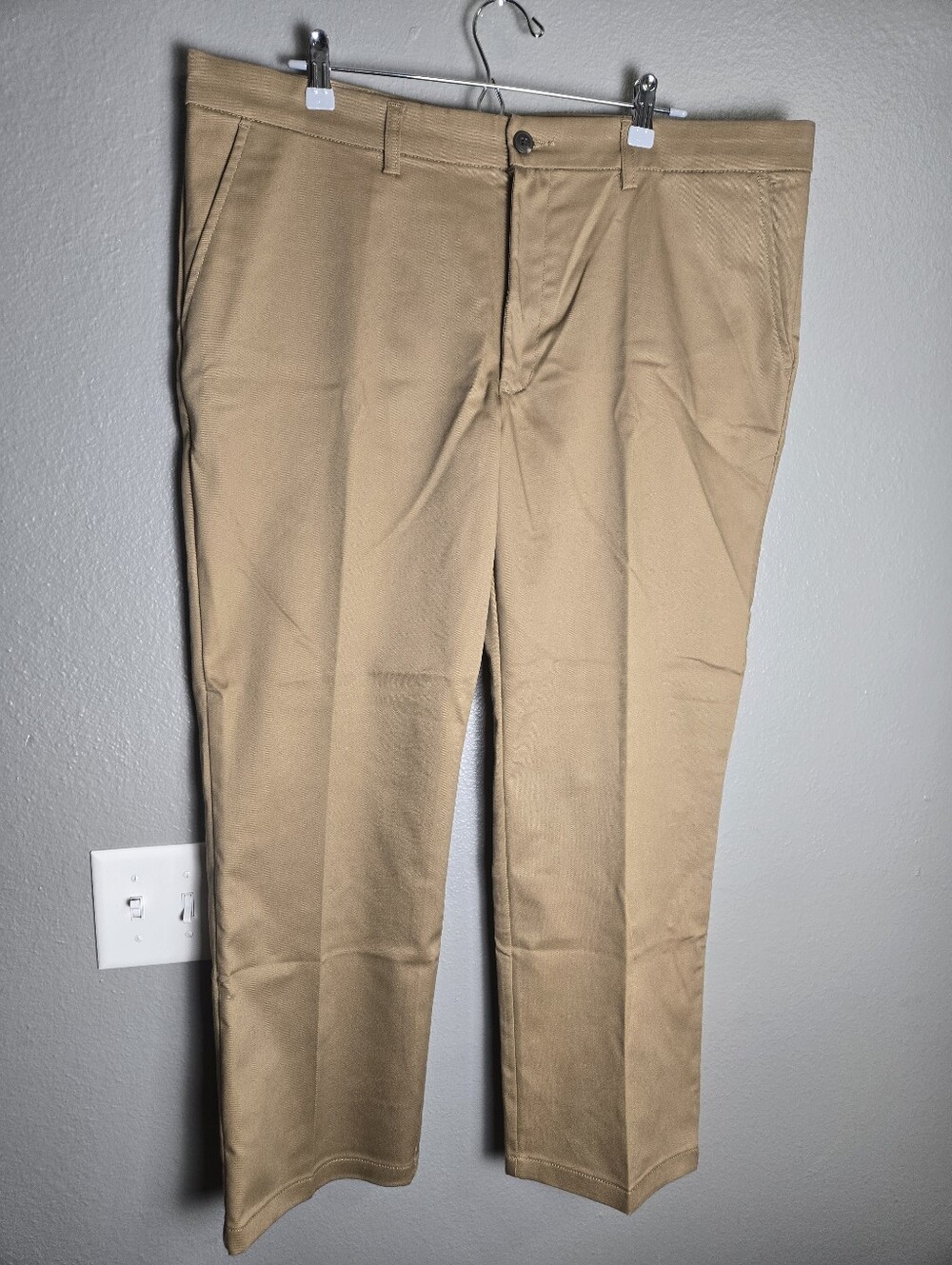 St. Johns Bay Tan Khaki Pant Size Universal Easy Care Pant 40x29
